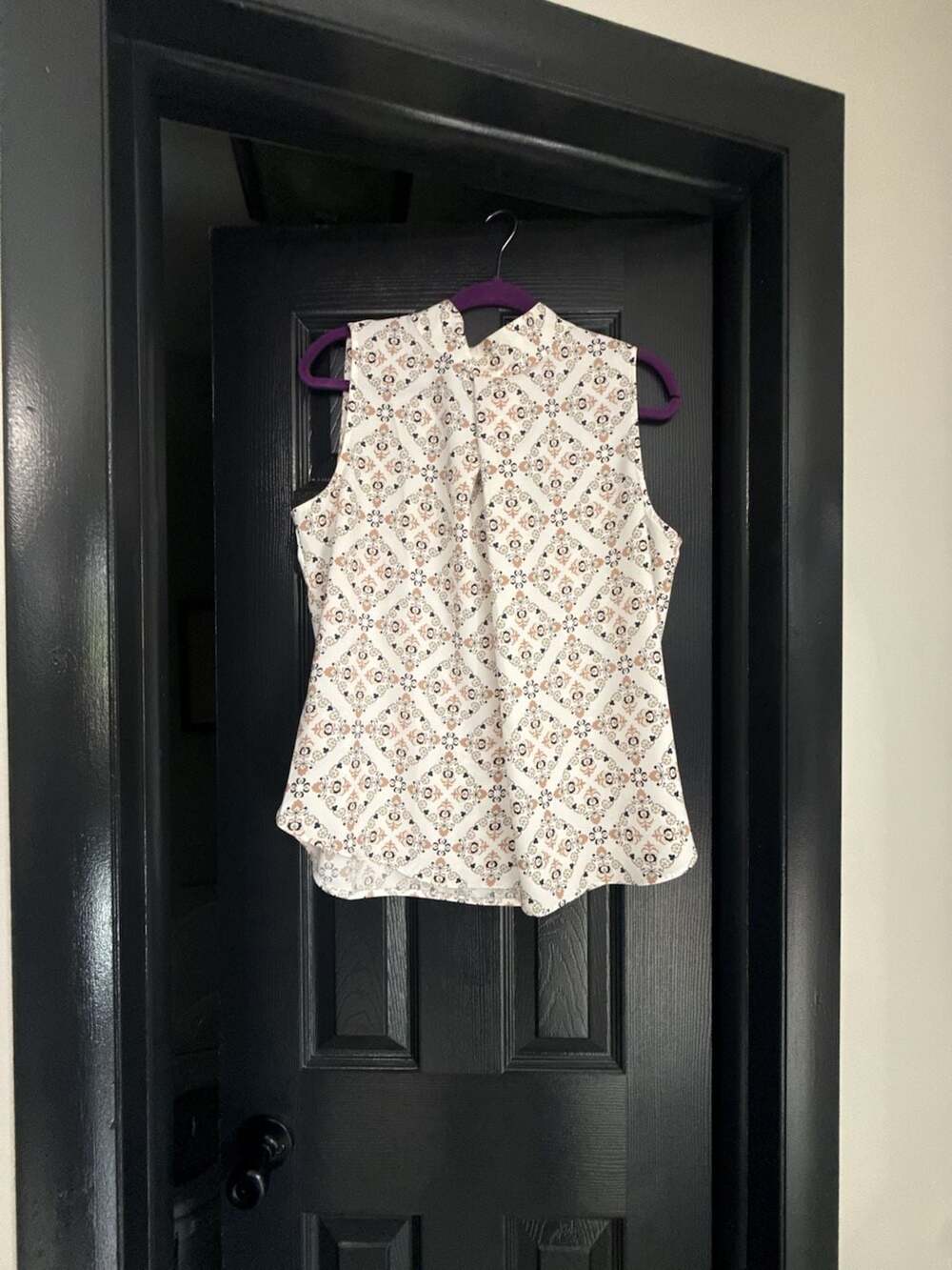 Ann Taylor Factory Sleeveless High-Neck Patterned Blouse